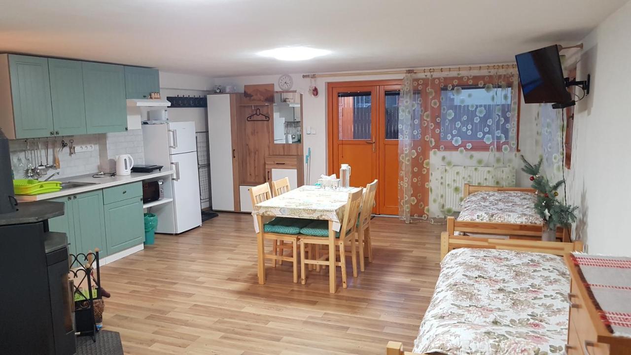Privat Nika 호텔 Závažná Poruba 외부 사진